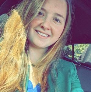 Meet your Posher, Bethany